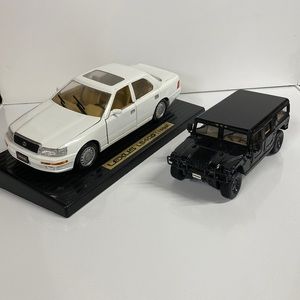 2 Model Car Set. Lexus & Hummer Model Cars